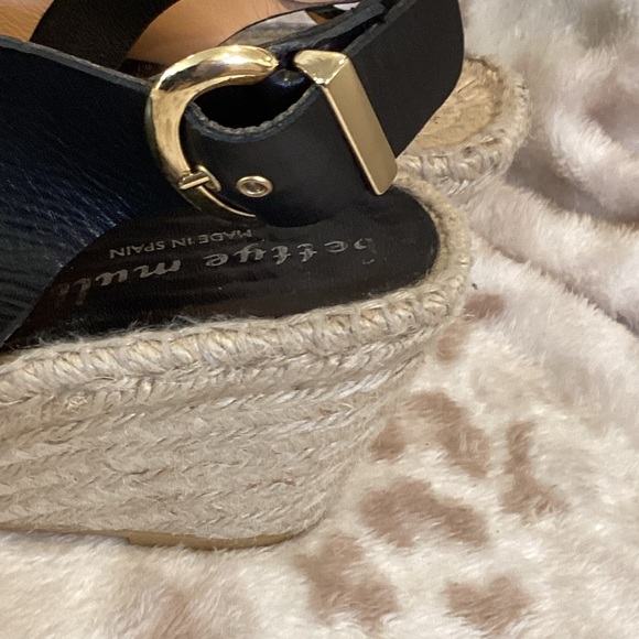 Bettye Muller Wedge Espadrilles Style Quality Sandal, Size equivalent to 8 US - Picture 4 of 10